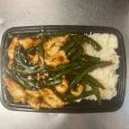 Best Chicken w String Beans (Dinner) in Deptford, NJ